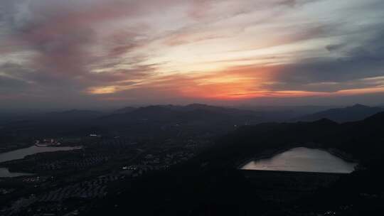 晚霞夕照泰山抽水蓄能水库