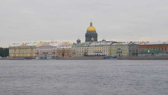 白天圣彼得堡涅瓦河堤岸视频素材模板下载
