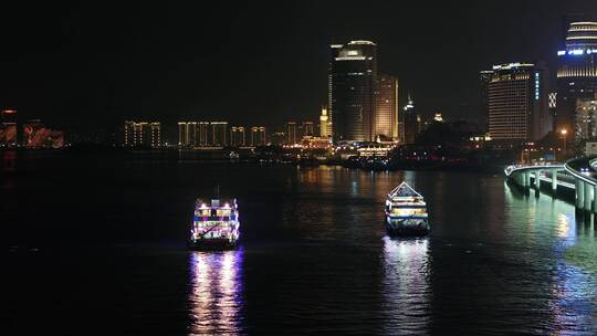 4K厦门鹭江道邮轮轮船城市夜景航拍