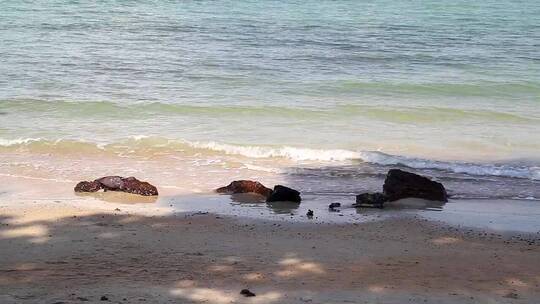 海滩上的小石头