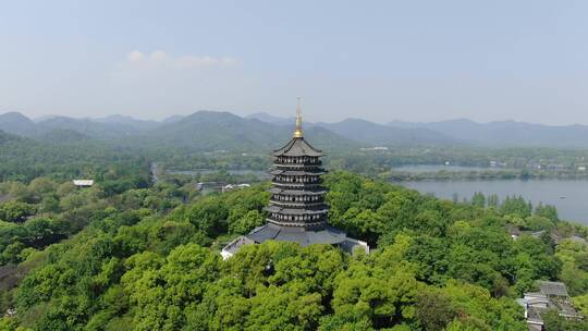 航拍浙江杭州雷峰塔，城隍阁