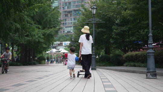 黄金城道街景