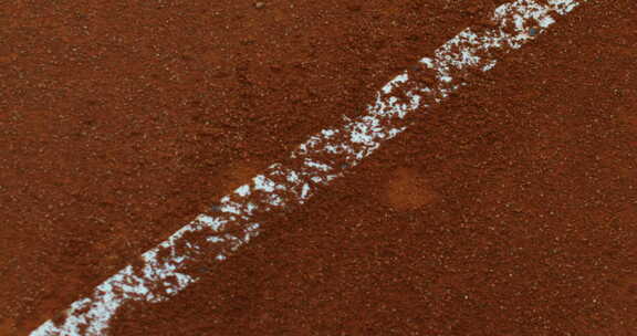 网球慢动作击中专业红土环境终点线
