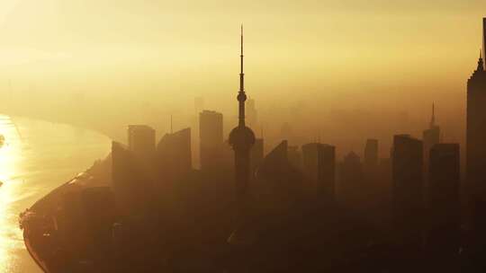 上海航拍东方明珠大气上海