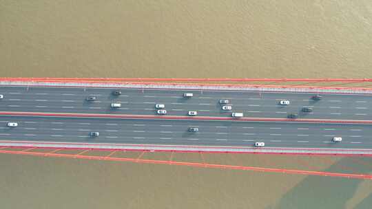 中国湖北省武汉市鹦鹉洲长江大桥航拍4k