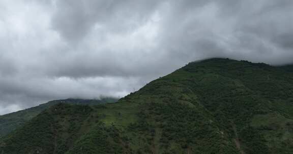 怒江峡谷高黎贡山航拍