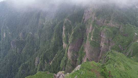 航拍湖北神农架神农坛5A景区