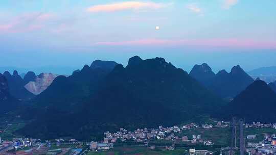 广西贺州桂林风景如画喀斯特地貌