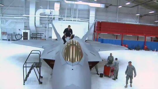 工厂里的战斗飞机视频素材模板下载