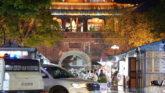 大理大理古城夜景夜市繁华热闹城市