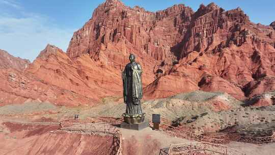 天山神秘大峡谷丹霞地貌航拍