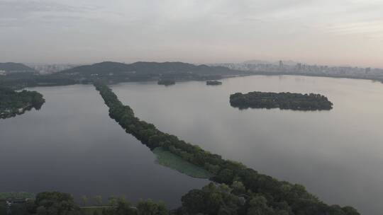 杭州西湖清晨全景