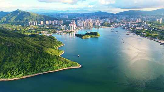 惠州大亚湾山水环绕的城市风光鸟瞰全景