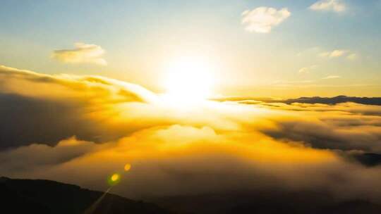 云海之上的日出景象