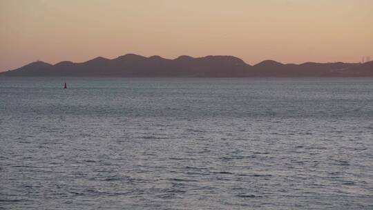 青岛夕阳情人坝海景黄昏