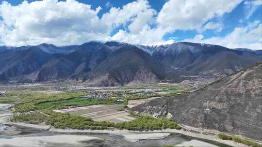 西藏自治区林芝市雅鲁藏布江自然风光