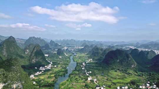 乡村田野的美丽风景航拍