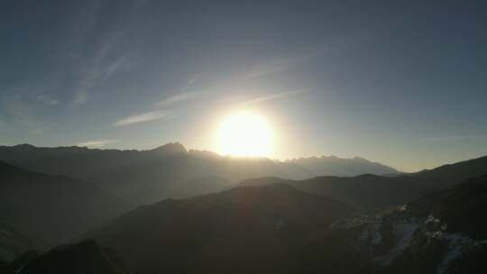 高山 山脉 山峰 风景