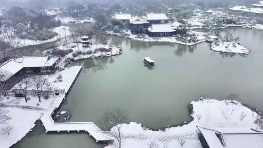 航拍瘦西湖景区园林大明寺观音山宋夹城雪景