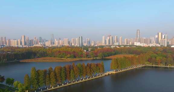 武汉东湖风景区深秋风光