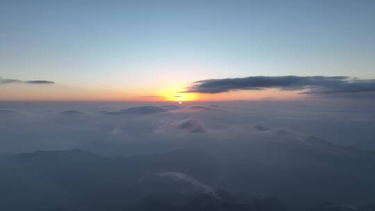 白云山雪景云海山峰航拍