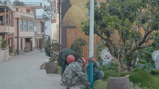 乡村振兴云南农村安装太阳能灯杆