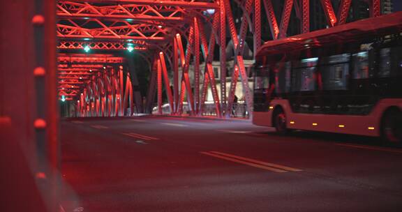 上海外白渡桥夜景车流空镜意境8K实拍