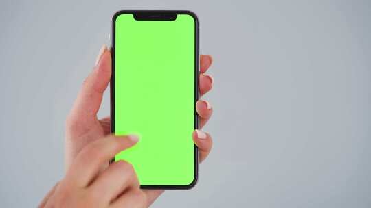 玩手机 玩手机绿屏玩电子产品视频素材模板下载