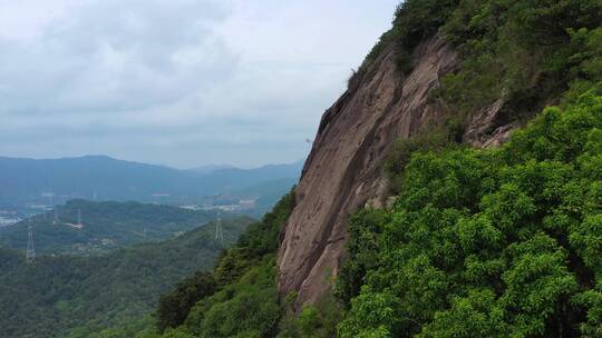 空镜山体岩石