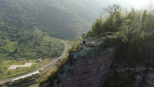 航拍浙江绍兴新昌县穿岩十九峰