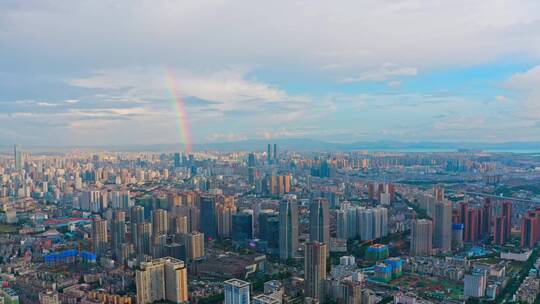 城市雨后彩虹航拍