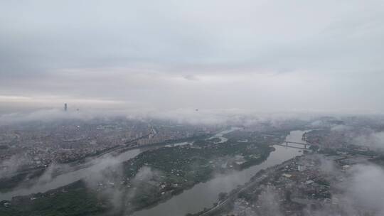 雨后的河流航拍