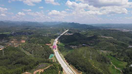 建设中的高速公路