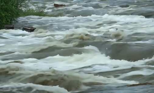 洪水泥石流 (2)