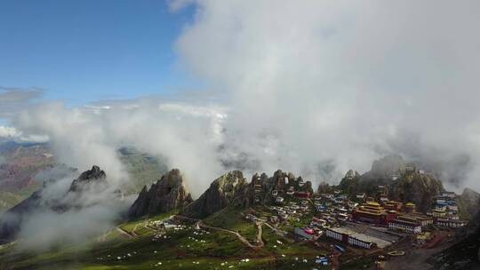 西藏丁青县孜珠寺雍仲苯教航拍孜珠神山