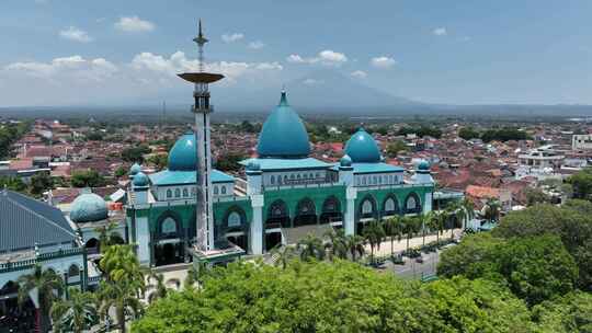 原创 印尼爪哇岛外南梦城市清真寺建筑风光