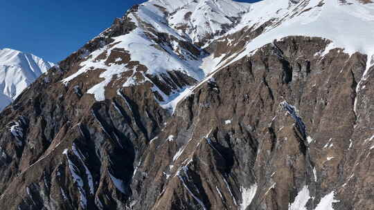 佐治亚州古多里美丽雪山的鸟瞰图