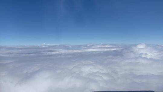 4K飞机窗外的云海1