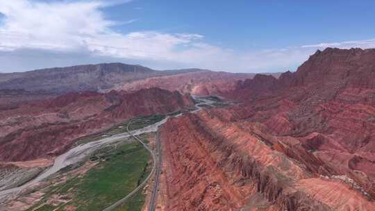 独库公路红山石林