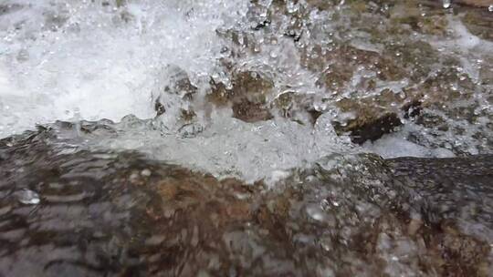 石匣沟水流慢动作实拍视频素材