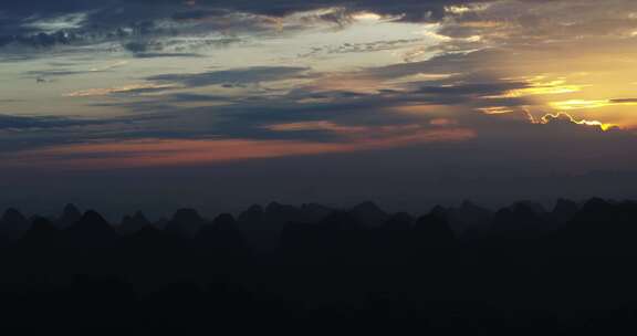 桂林山水喀斯特地貌日落航拍