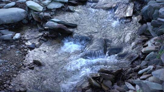 溪流小瀑布慢动作