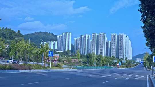 娄山关大自然大山原始森林天空风景