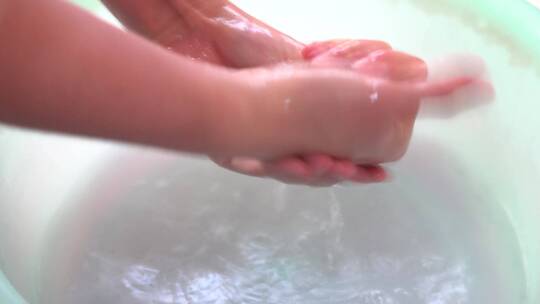 香皂清洁洗手个人护理视频素材模板下载