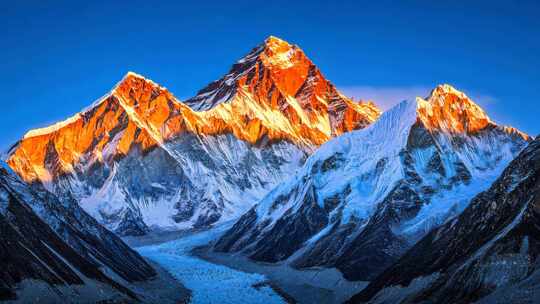 壮丽雪山风景