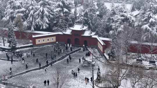 航拍洛阳白马寺雪景