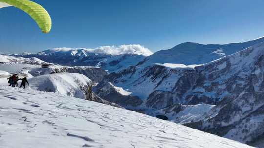 佐治亚州古多里美丽雪山的鸟瞰图