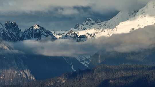 梅里雪山