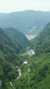 航拍湖北宜昌西陵峡风景竖屏