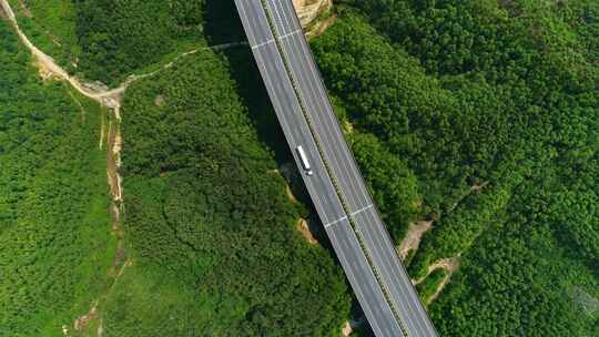 航拍广东高速公路车流 乐广许广